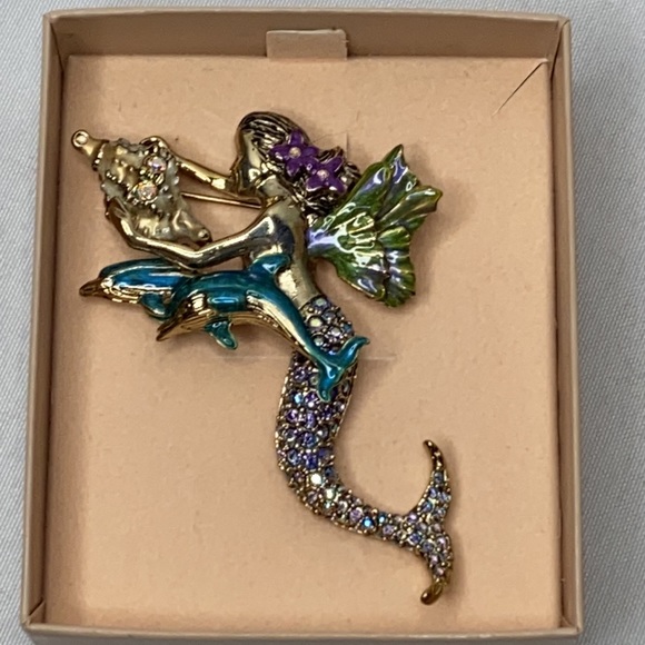 Kirk's Folly Mermaid brooch - Picture 2 of 2
